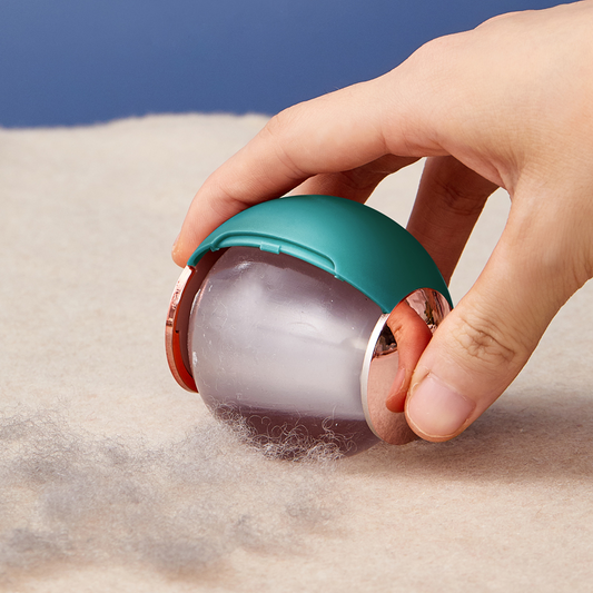 Reusable Lint Roller Ball – Stylish, Sticky & Washable Fur Remover - Glow My Cat